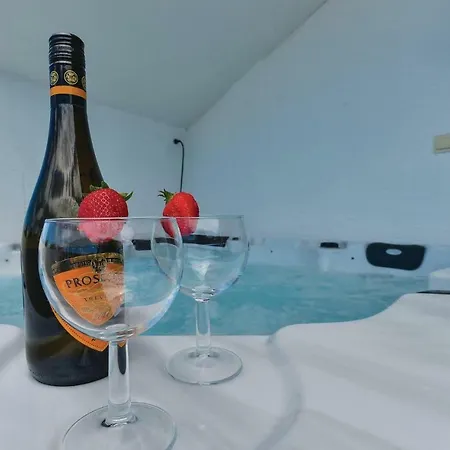 Сasa de vacaciones Eight-bedroom Holiday In Zadar