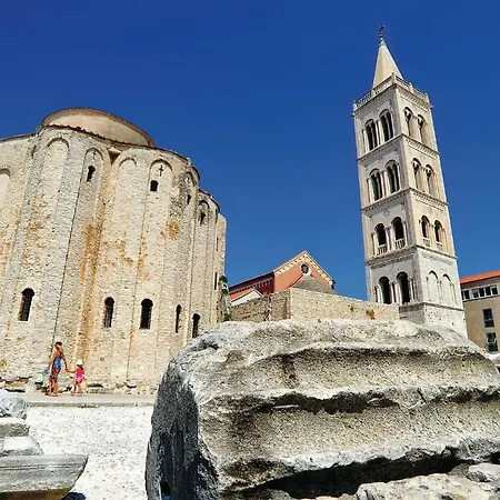 Сasa de vacaciones Eight-bedroom Holiday In Zadar