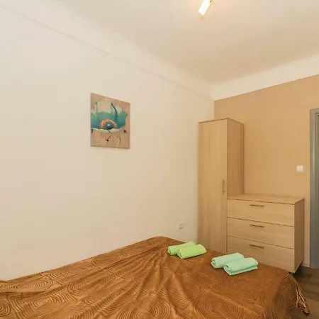 Сasa de vacaciones Eight-bedroom Holiday In